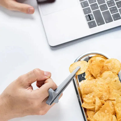Snack Grabbers - DroppLux